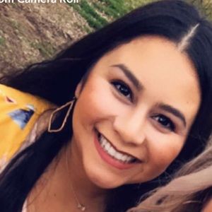 Meet your Posher, Lorena